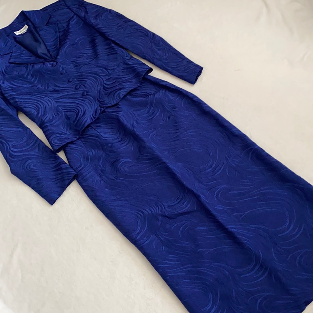{VTG} John Meyer of Norwich | Metallic Jacquard Jacket Skirt Set Royal Blue (8) - Picture 1 of 16